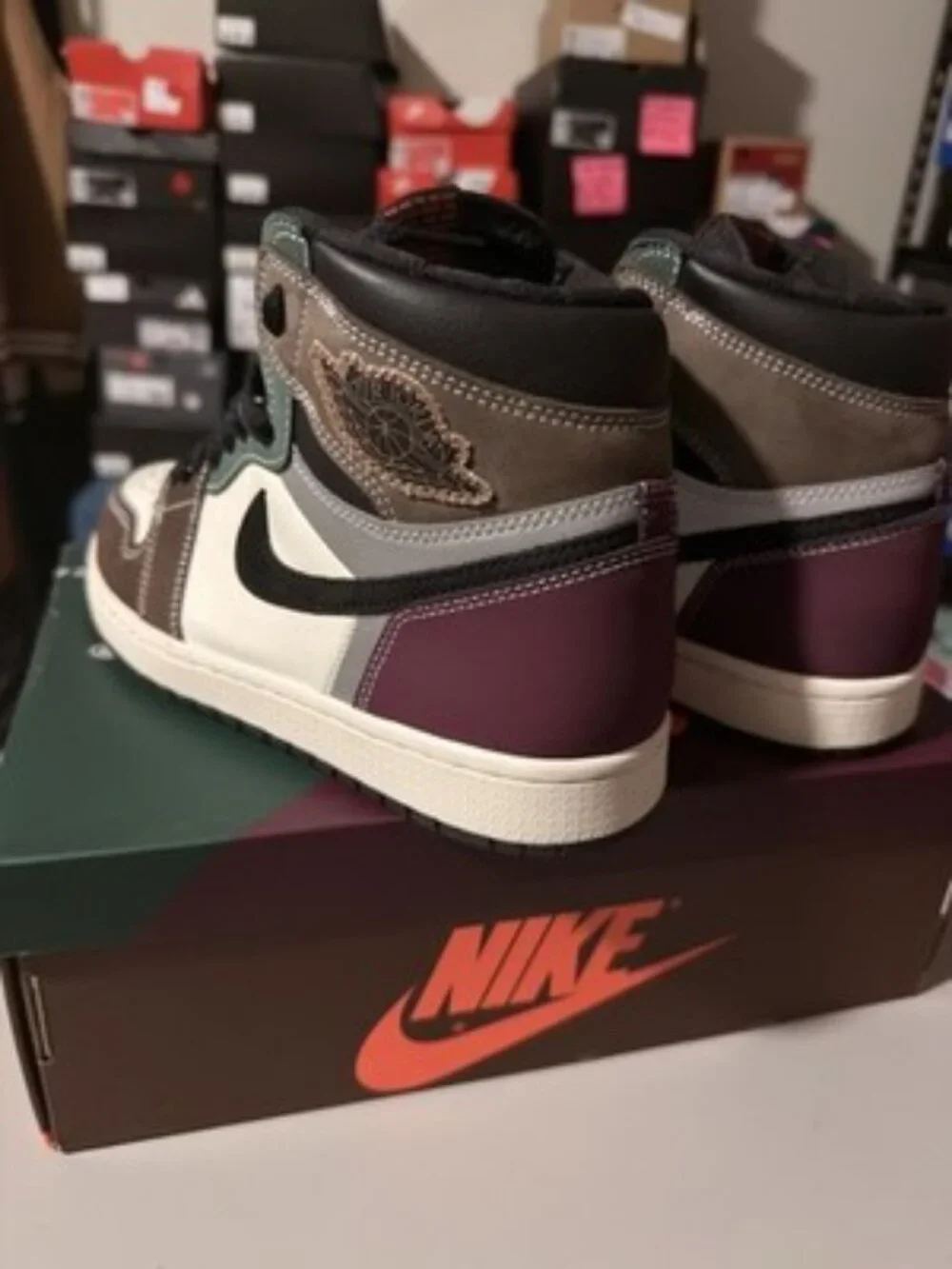 Air Jordan 1 Retro High OG Hand Crafted DH3097-001 Mens Size 8 Preowned w/ Box